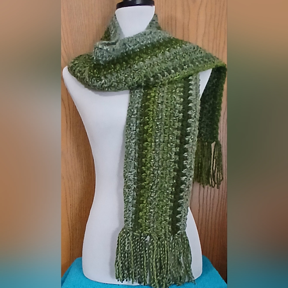 NEW Handcrafted Crocheted Scarf